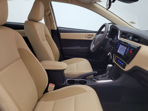 Used 2018 Toyota Corolla LE FWD image 21