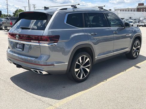 Certified 2024 Volkswagen Atlas SEL Premium R-Line AWD/4WD image 6