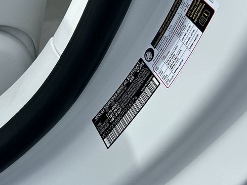 Used 2026 Mercedes-Benz Maybach SL 680 image 35