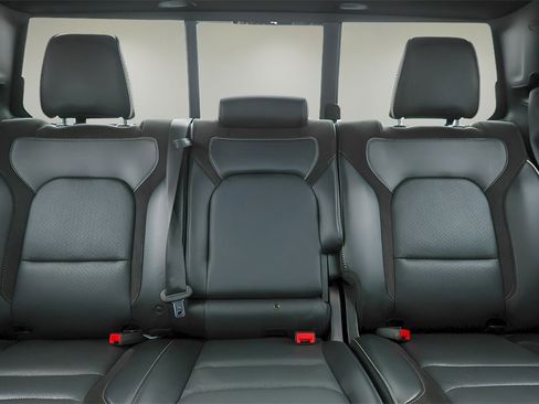 Used 2025 RAM 1500 Laramie image 26