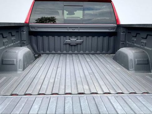 Used 2025 Chevrolet Silverado 1500 RST AWD/4WD image 7