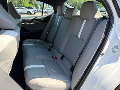 Used 2025 Toyota Camry SE w/ Convenience Package FWD image 20