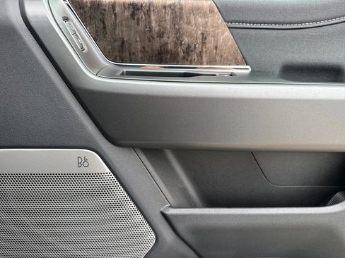 New 2026 Ford F250 Lariat w/ Black Appearance Package image 18