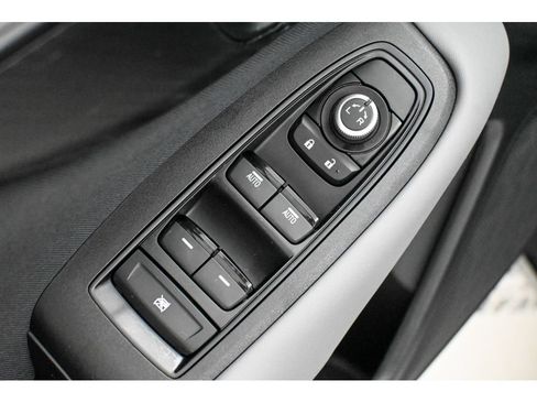 Used 2025 Subaru Outback Premium AWD/4WD image 17