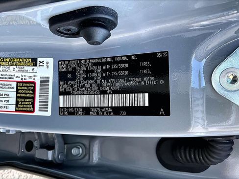 Used 2025 Toyota Highlander XSE AWD/4WD image 34