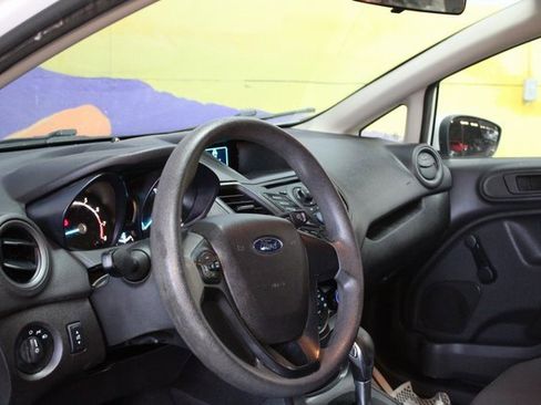 Used 2014 Ford Fiesta S image 15