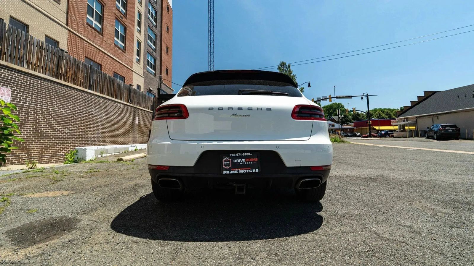 Used 2017 Porsche Macan AWD/4WD image 4