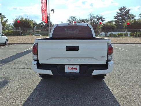 Used 2023 Toyota Tacoma TRD Off-Road w/ Technology Package AWD/4WD image 6