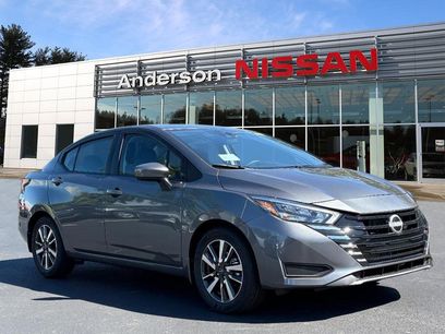 New 2025 Nissan Versa SV w/ Trunk Package