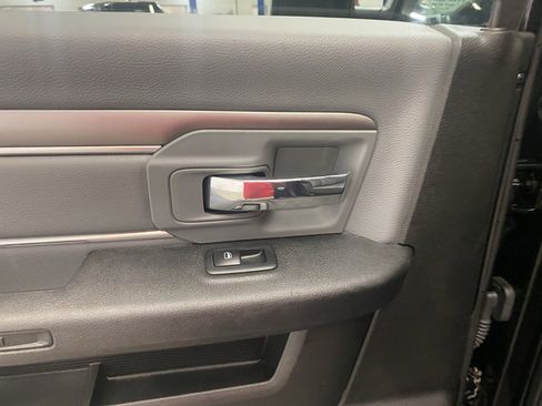 Used 2022 RAM 1500 Classic SLT w/ Electronics Group image 32