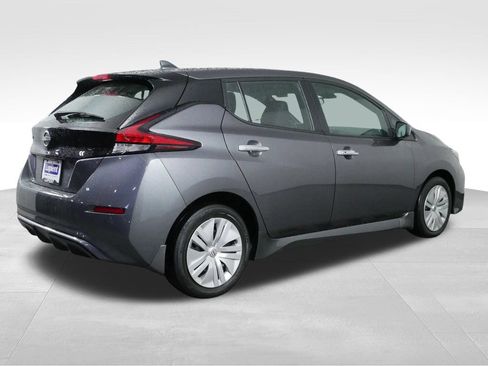 Used 2025 Nissan Leaf S FWD image 10