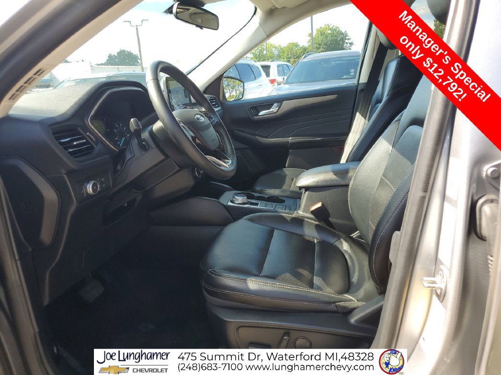Used 2022 Ford Escape SEL FWD image 19