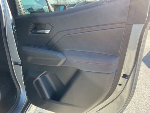 Used 2024 Chevrolet Colorado Z71 w/ Z71 Convenience Package 2 image 35