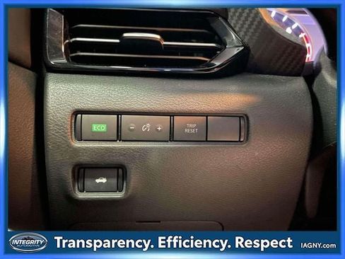 Used 2021 Nissan Sentra SR w/ SR Premium Package FWD image 21