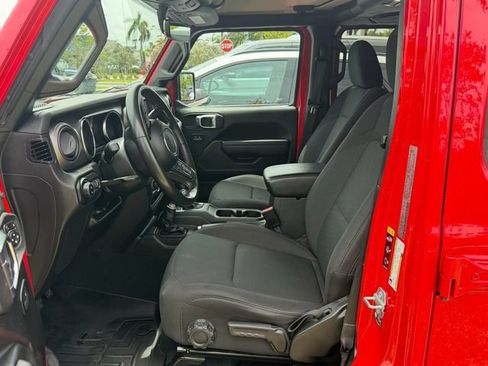 Used 2022 Jeep Gladiator Sport AWD/4WD image 10