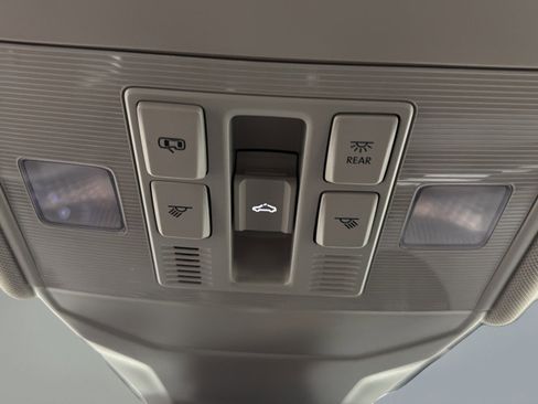 New 2026 Volkswagen Jetta SE FWD image 25