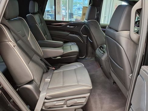 Certified 2024 Cadillac Escalade Sport AWD/4WD image 14