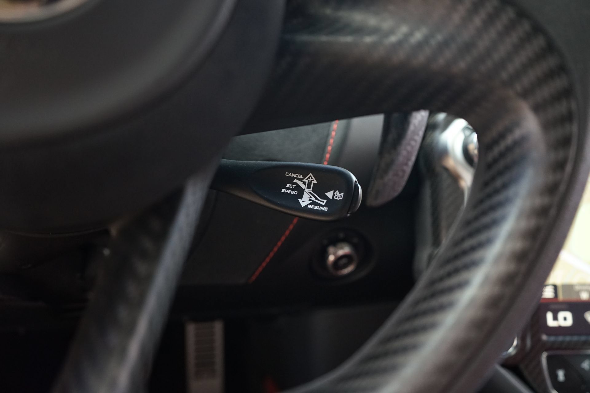 Used 2018 McLaren 720S Performance RWD image 36