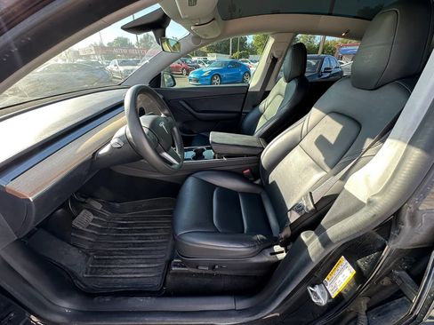 Used 2020 Tesla Model Y Long Range AWD/4WD image 10