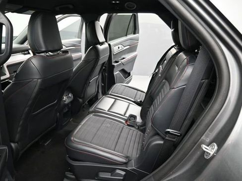 Used 2025 Ford Explorer ST-Line w/ ST-Line Street Pack AWD/4WD image 10