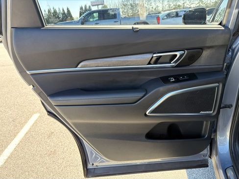Used 2022 Kia Telluride SX w/ SX Prestige Package AWD/4WD image 22