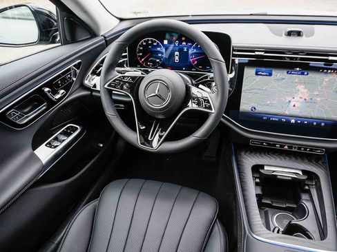 New 2026 Mercedes-Benz E 350 4MATIC Sedan image 14