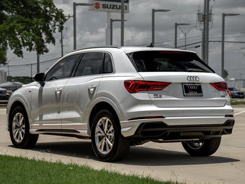 Certified 2025 Audi Q3 2.0T Premium image 6