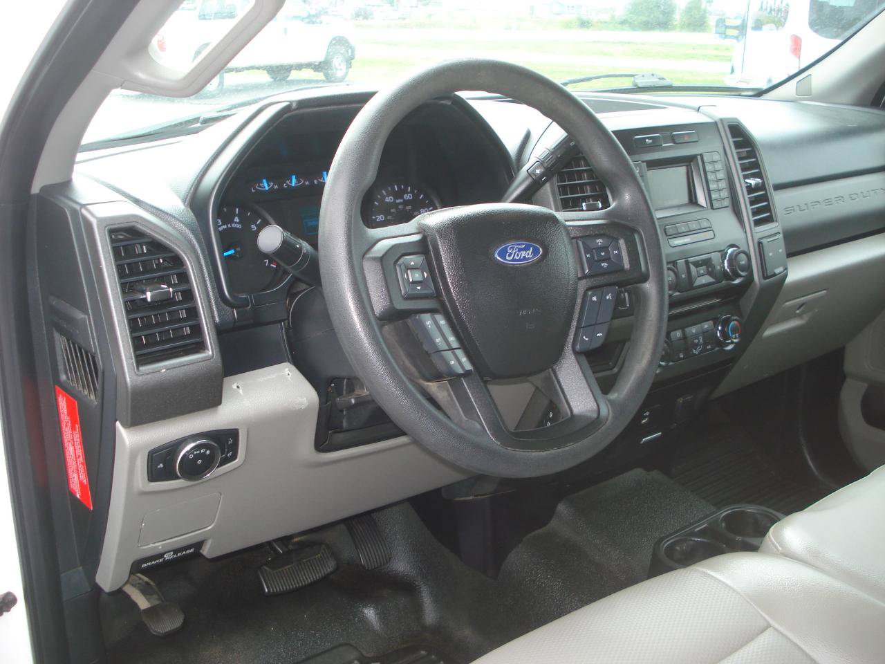 Used 2017 Ford F250 XL w/ Power Equipment Group RWD image 34