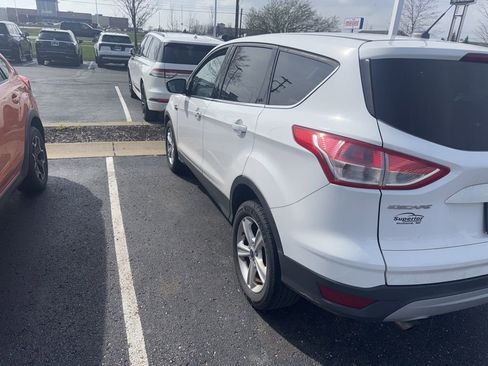 Used 2014 Ford Escape SE image 4