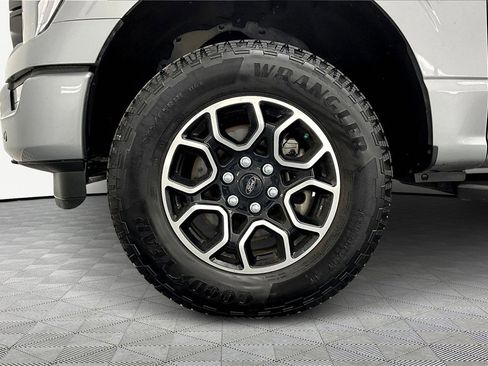 Used 2022 Ford F150 XLT w/ Equipment Group 302A High image 9