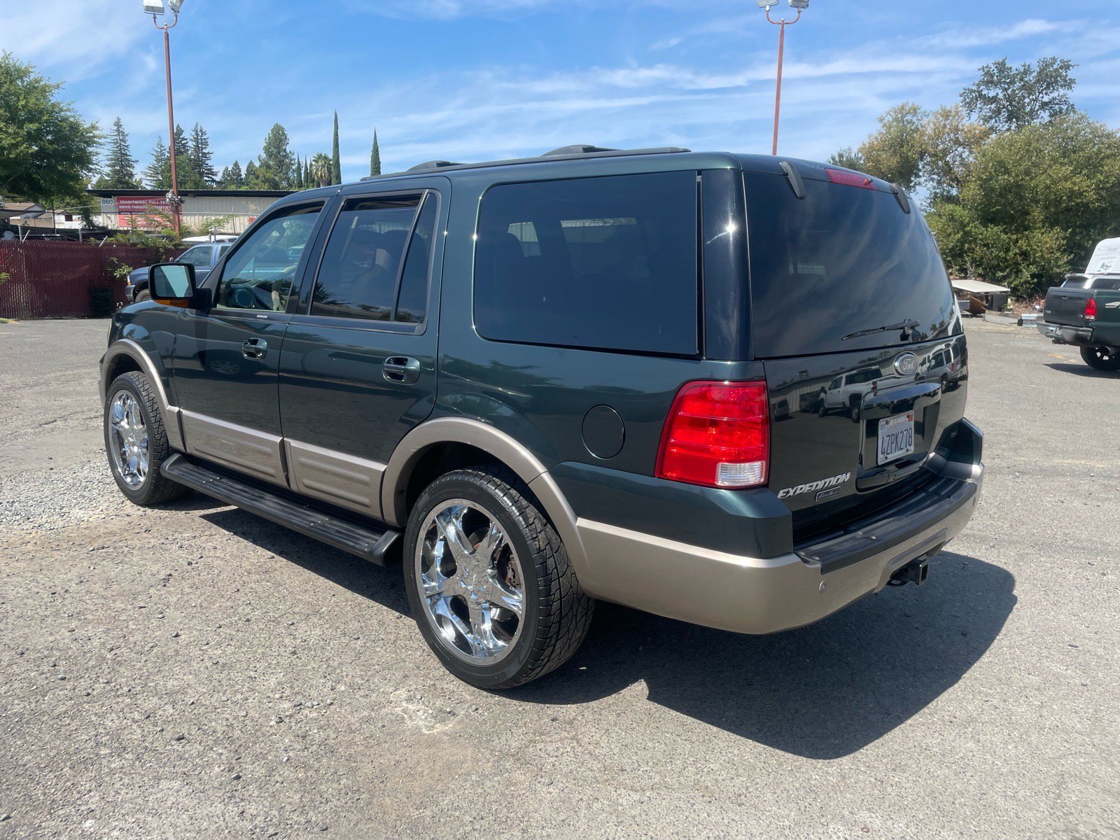 Used 2003 Ford Expedition Eddie Bauer AWD/4WD image 3