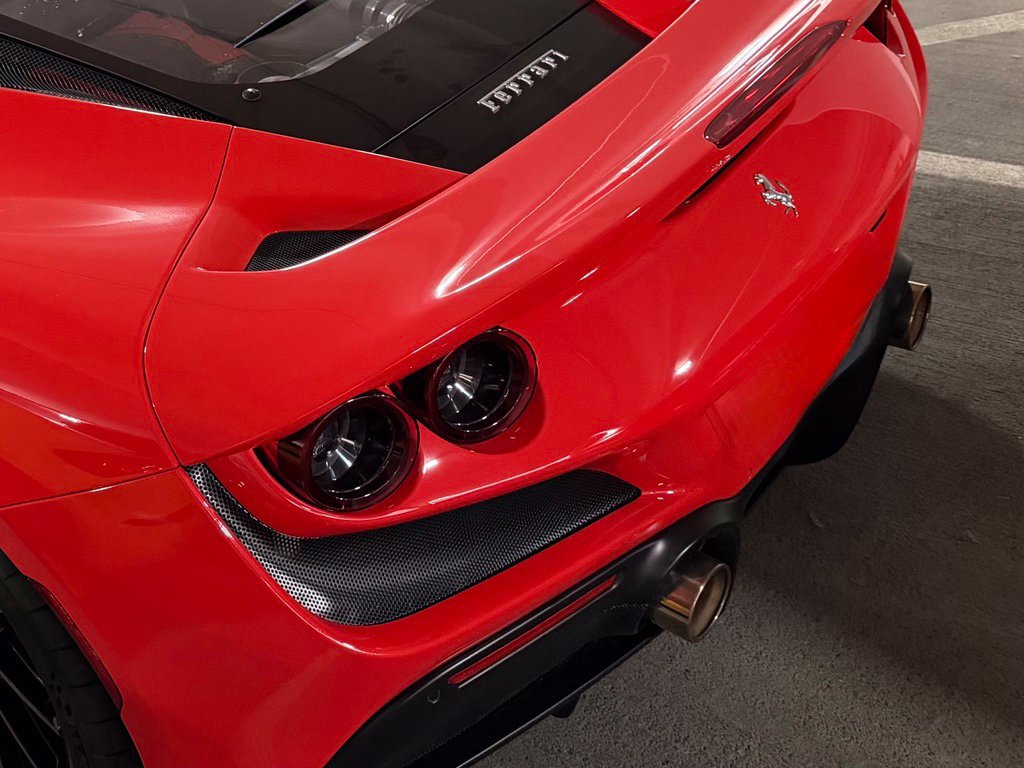 Used 2020 Ferrari F8 Tributo RWD image 9