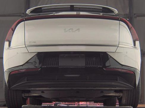 Used 2024 Kia EV6 Wind image 7