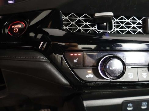Used 2025 Honda Accord Sport image 46