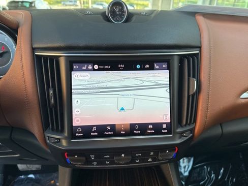 Certified 2022 Maserati Levante GT image 15