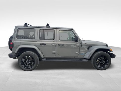 Used 2021 Jeep Wrangler Unlimited Sahara w/ Cold Weather Group AWD/4WD image 5