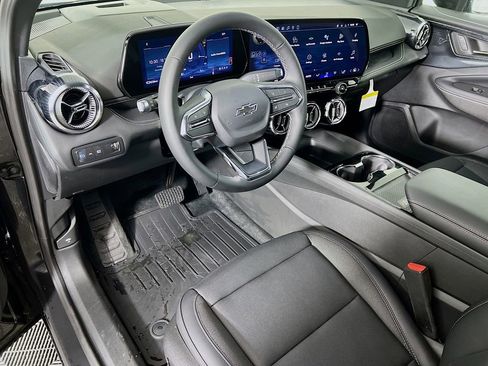 New 2026 Chevrolet Blazer EV LT image 9