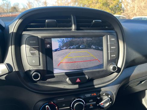 Used 2025 Kia Soul LX w/ LX Technology Package image 21