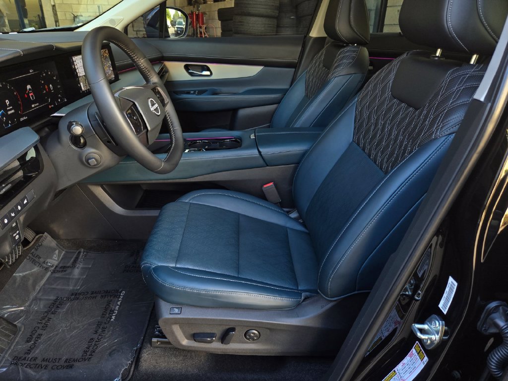 Used 2025 Nissan Murano Platinum w/ Cargo Package AWD/4WD image 19