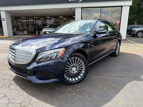 Used 2015 Mercedes-Benz C 300 4MATIC Sedan image 1