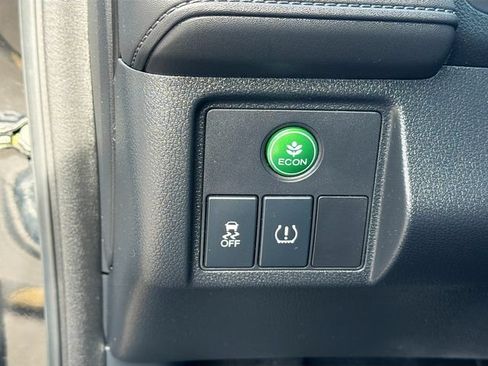 Used 2021 Honda HR-V Sport image 10