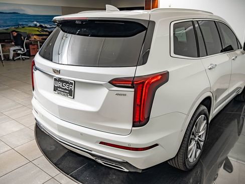 Used 2025 Cadillac XT6 Premium Luxury w/ Technology Package AWD/4WD image 16