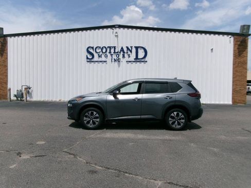 Used 2023 Nissan Rogue SV FWD image 1