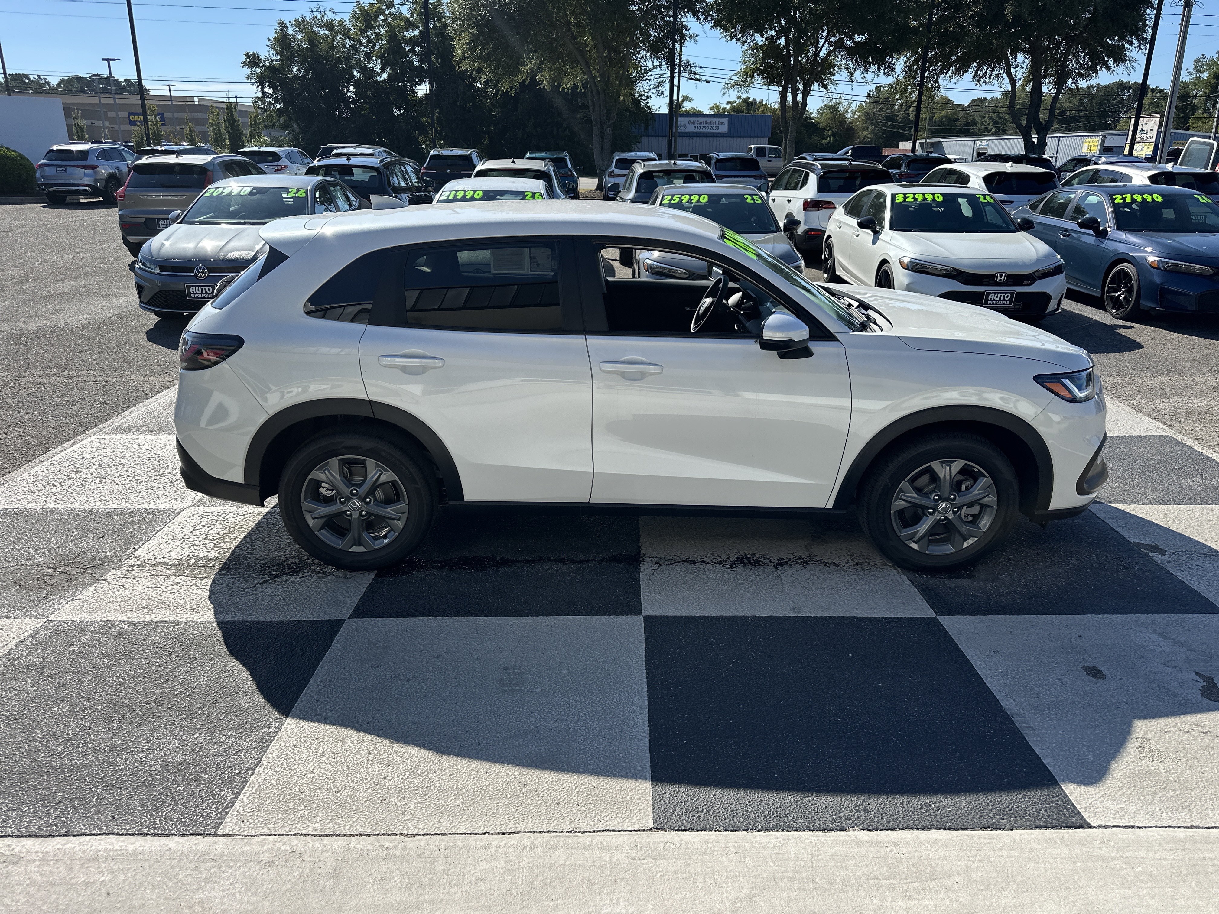 Used 2027 Honda HR-V LX image 3