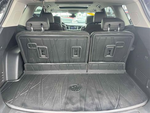 Used 2020 Buick Enclave Avenir w/ Avenir Technology Package image 18