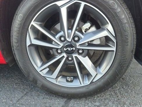 Certified 2024 Kia Forte LXS image 11