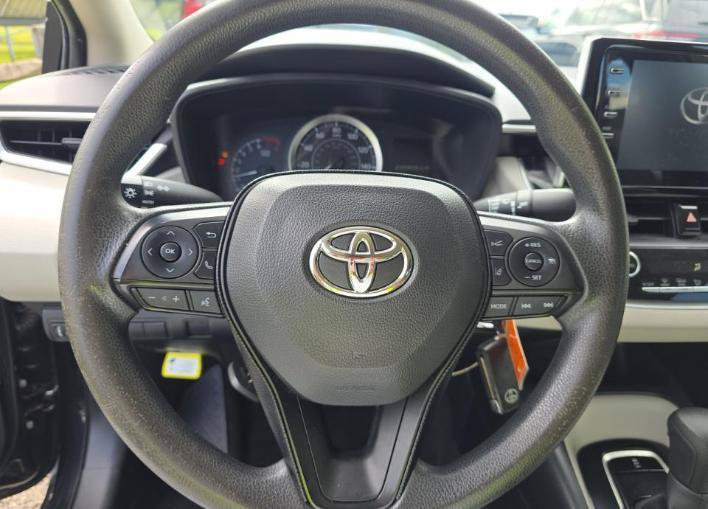 Used 2020 Toyota Corolla LE FWD image 8