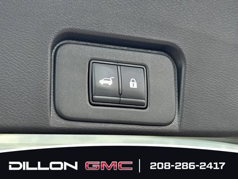 Used 2025 Nissan Rogue SV AWD/4WD image 9