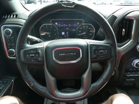 Used 2022 GMC Sierra 2500 Denali w/ Denali Ultimate Package AWD/4WD image 33