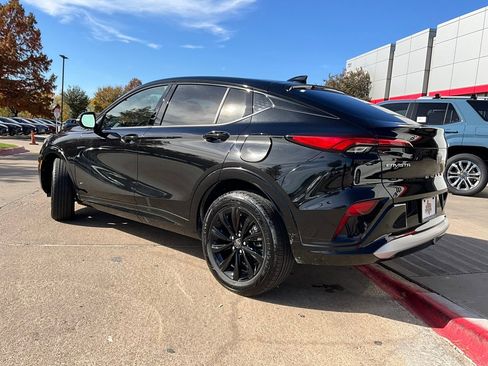 Used 2025 Buick Envista Sport Touring image 8